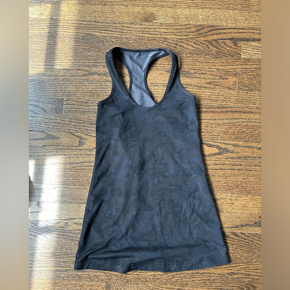 Lululemon camo work out tank - Size 4